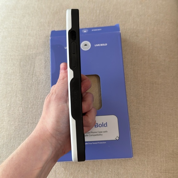 CASELY Bold+MagSafe IPhone 14 Pro Max Case NWT - Picture 6 of 11